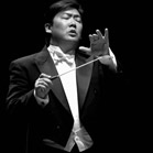 Conductor shares Kissinger award for bridging east and west