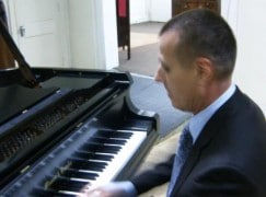 Tragic death of piano maker