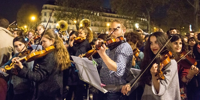 Dvorak symphony plays in Paris all-night protest