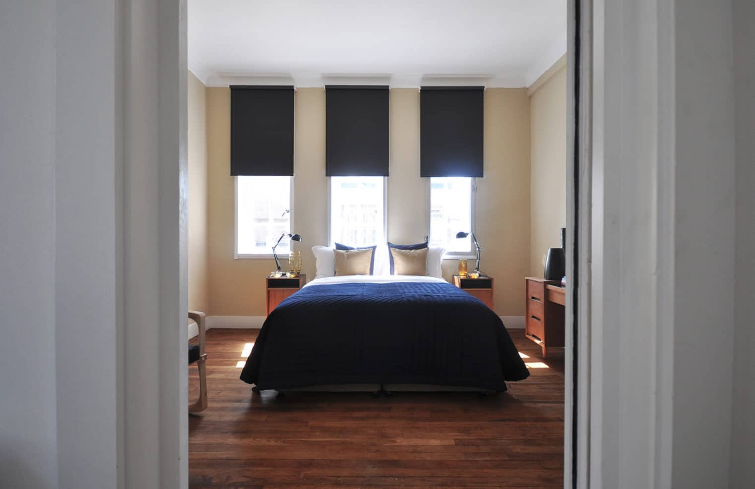 Green-Rooms-homepage.-bedroom-shot-1522x985