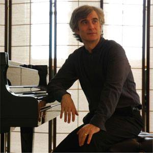Distinguished pianist dies of heart attack, aged 46