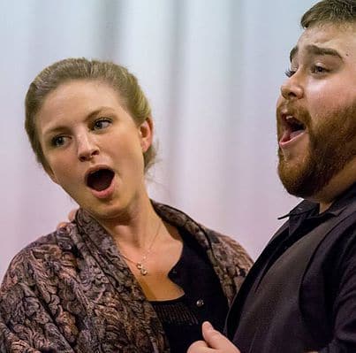 How to make love work between two opera singers