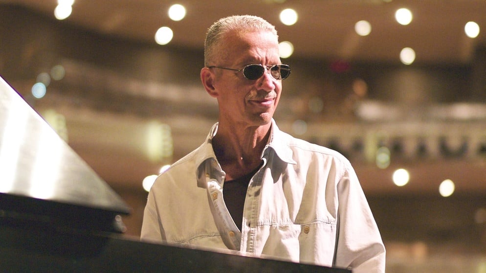 Keith Jarrett berates a German audience