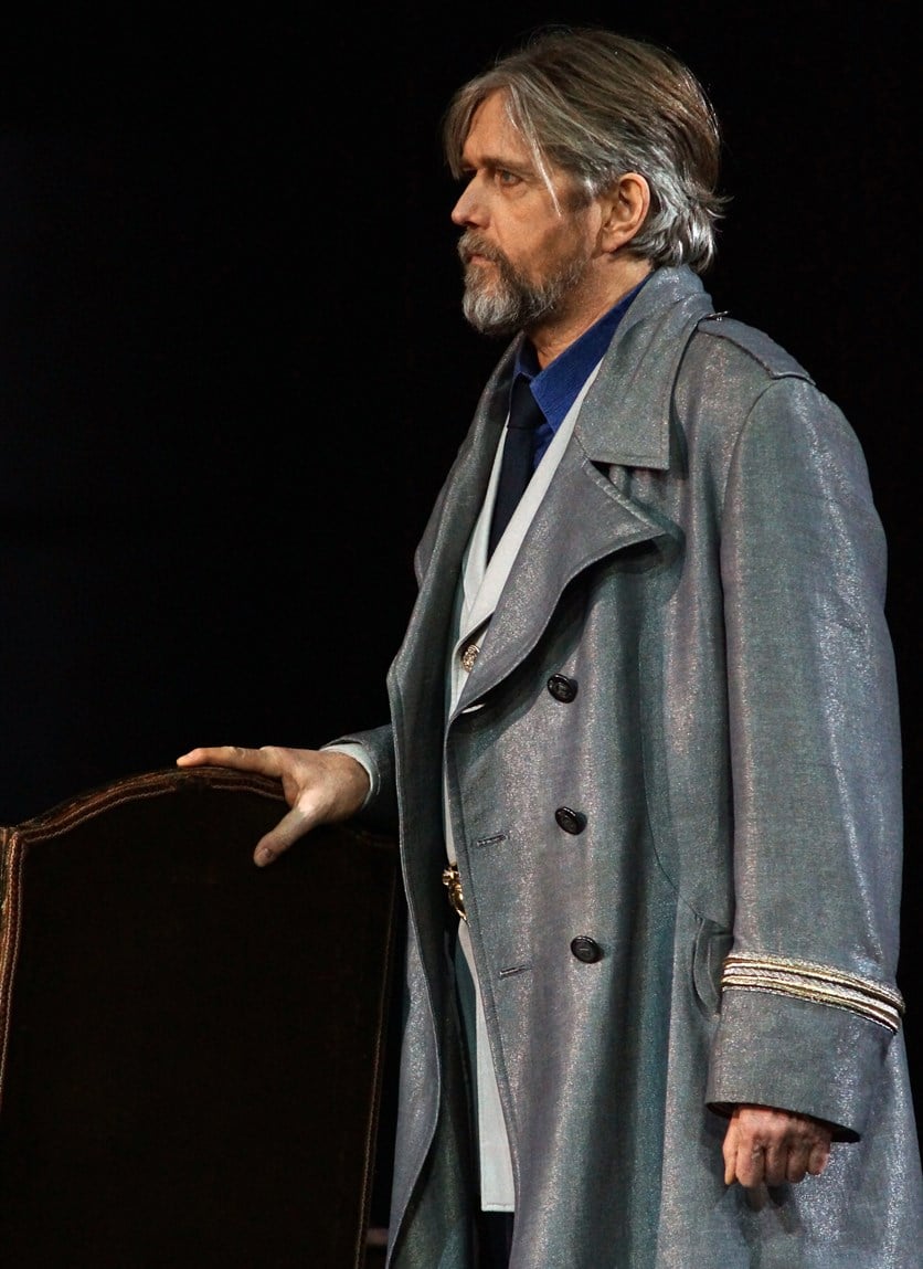 Gerd Grochowski died the day after singing Wotan