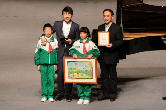 Lang Lang reaches out to China’s ‘left-behind’ children