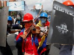 Venezuela forces break a violin