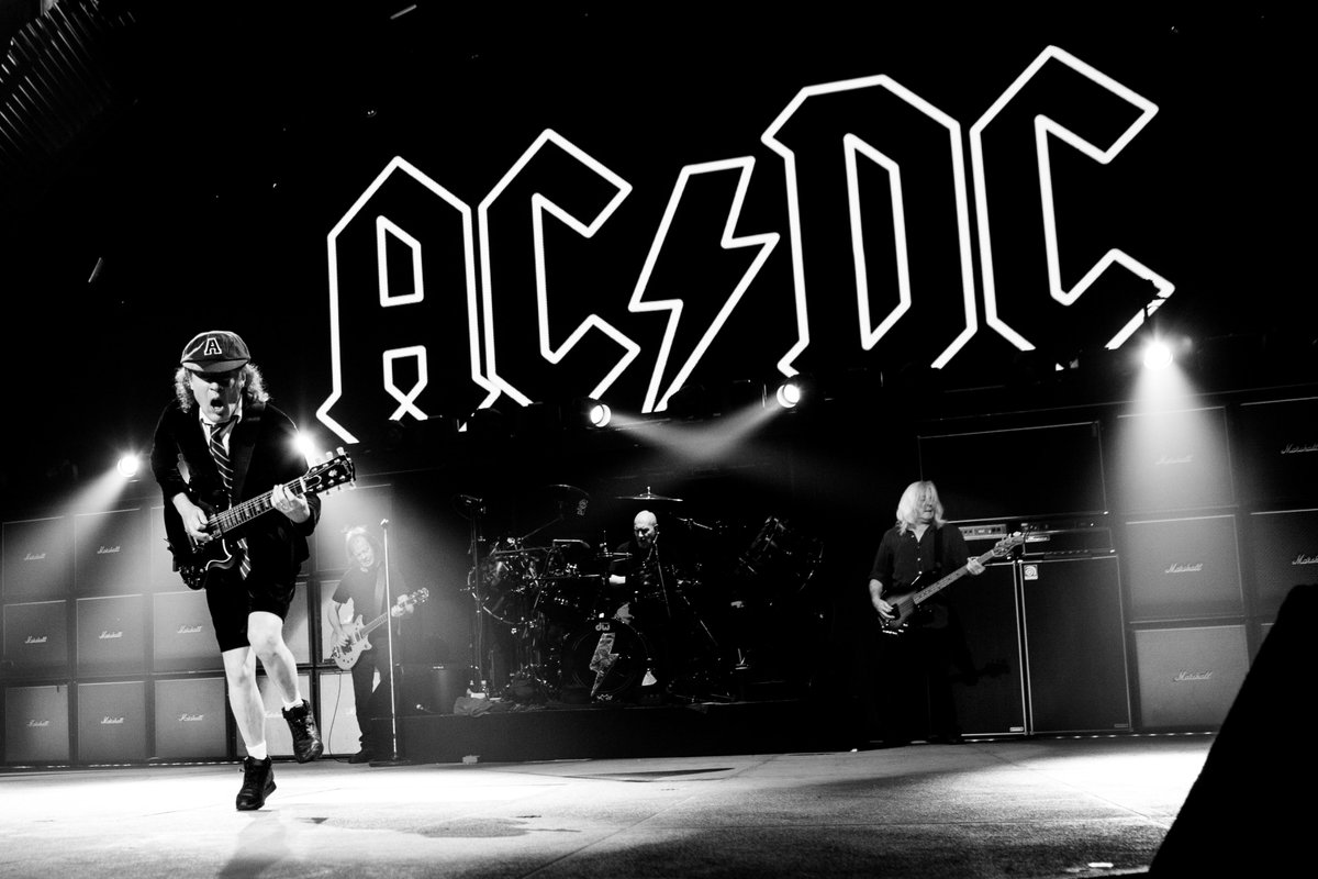 AC/DC star dies - Slippedisc