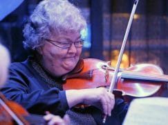Violist retires after 59 years in orchestra