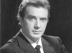 Franco Corelli takes on all other tenors, and leaves them gasping