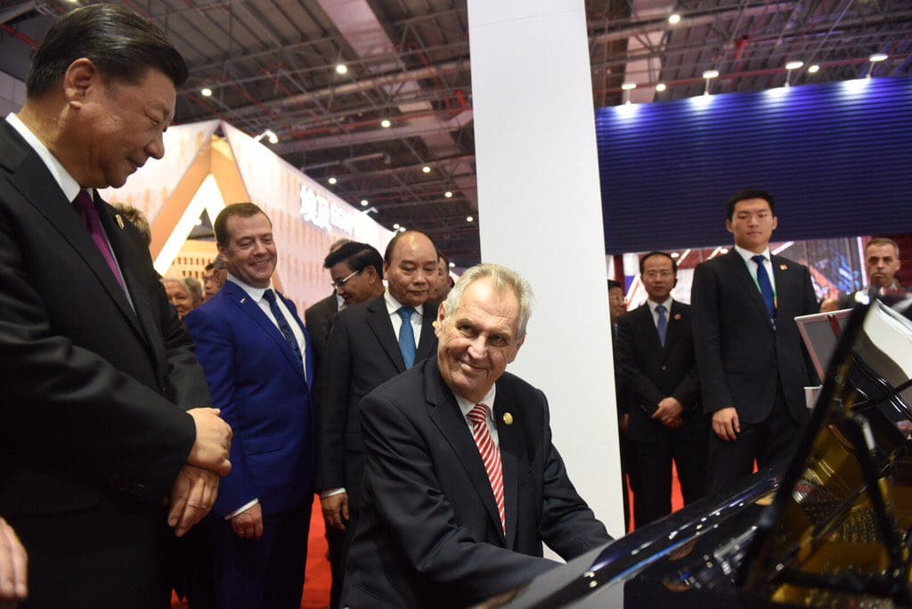 Czech president shows China he can play piano – not very well