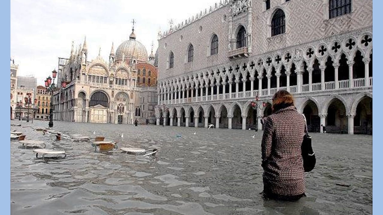 Venice floods hit opera house