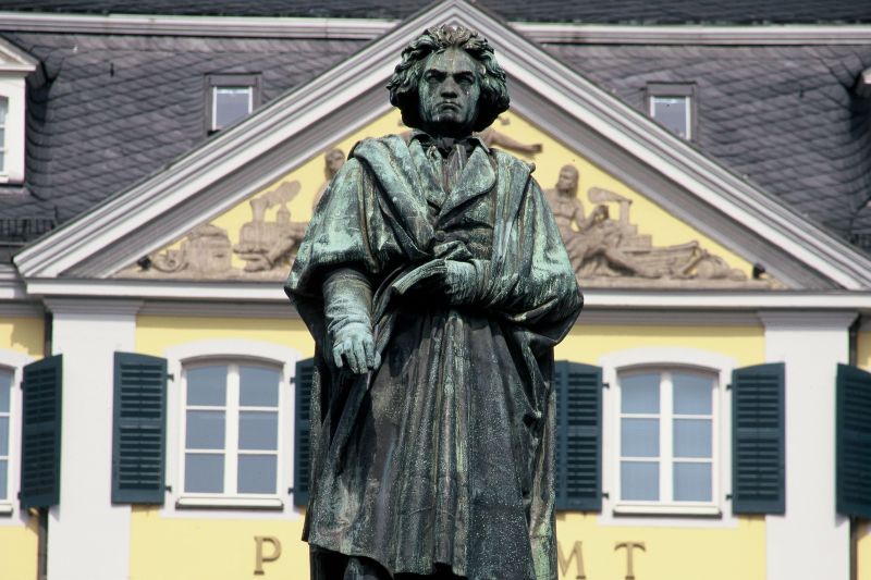 Bonn reopens Beethoven House. Concerthall stays stuck