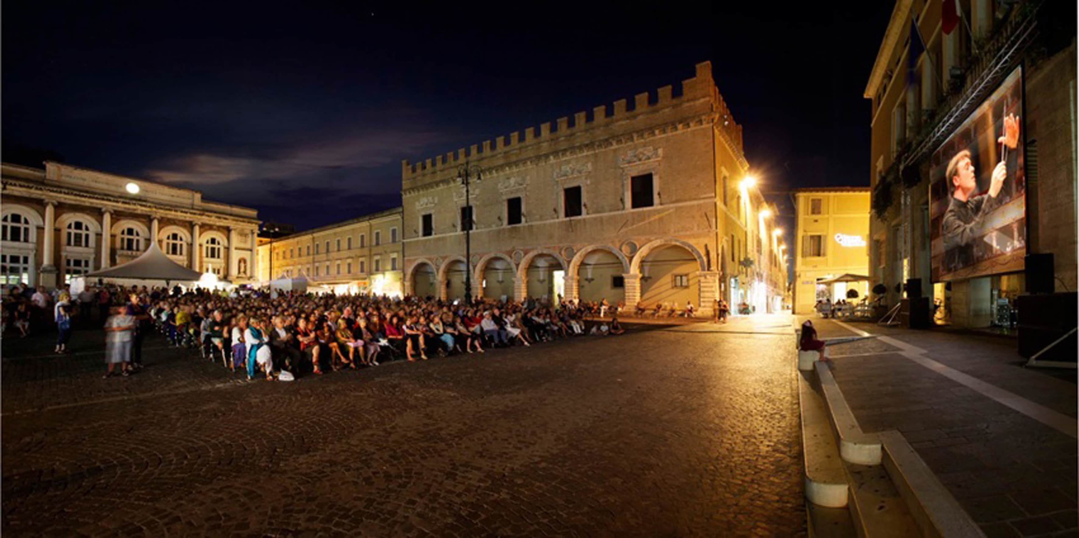 Rossini Festival will go ahead with audience confined in boxes