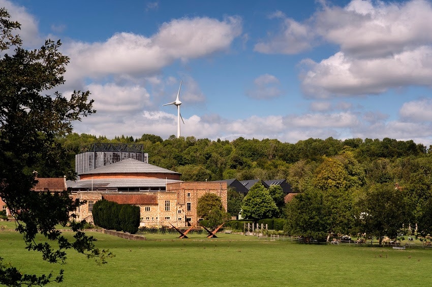 Job of the Week: Be a greeter at Glyndebourne