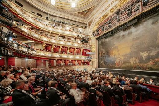 Tosca sells out in Vienna – but not at the State Opera