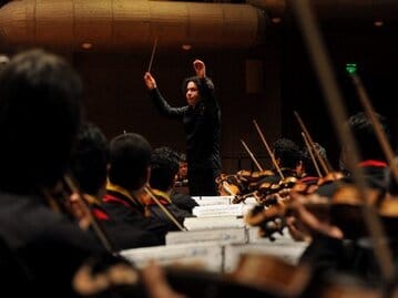 Ruth Leon recommends… Gustavo Dudamel Conquers the Opera de Paris
