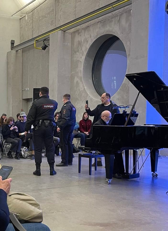 Just in: Moscow police break up classical recital