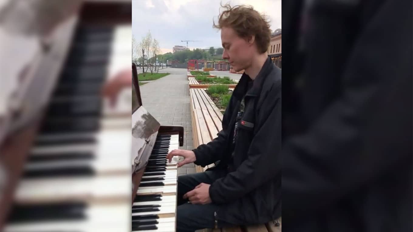 Russian pianist is jailed for playing ‘Nazi’ Ukrainian anthem