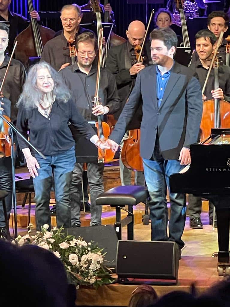 Martha Argerich plays Tel Aviv in jeans