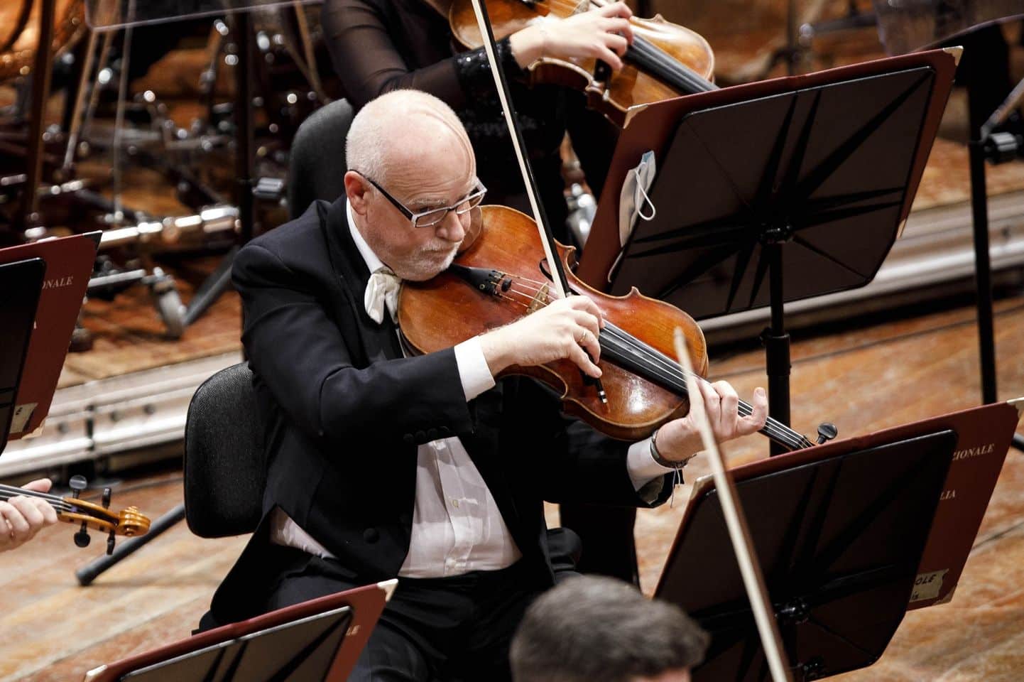 Italy’s musicians mourn revered violist