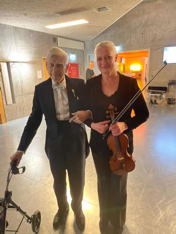 How Herbert Blomstedt gets on stage