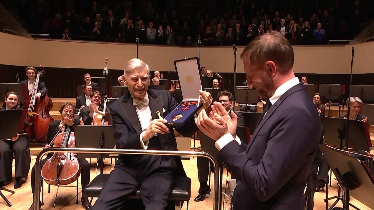 Germany awards Herbert Blomstedt its top honour