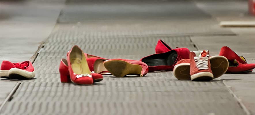 Verdi’s town stages Women’s Day red-shoe protest