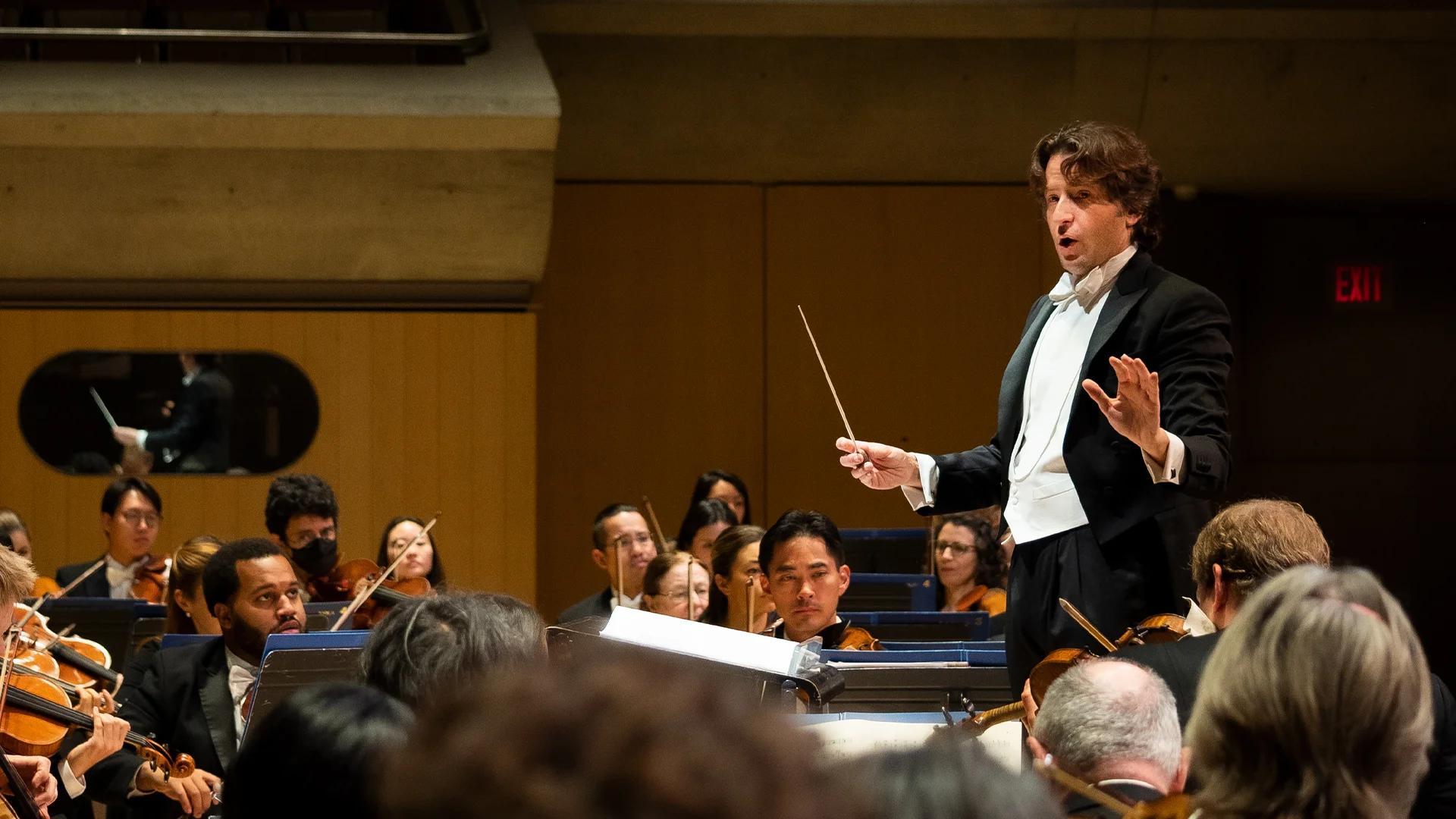 Toronto Symphony lands record deal