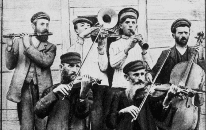 The Berliner Philharmoniker are playing a Klezmer night