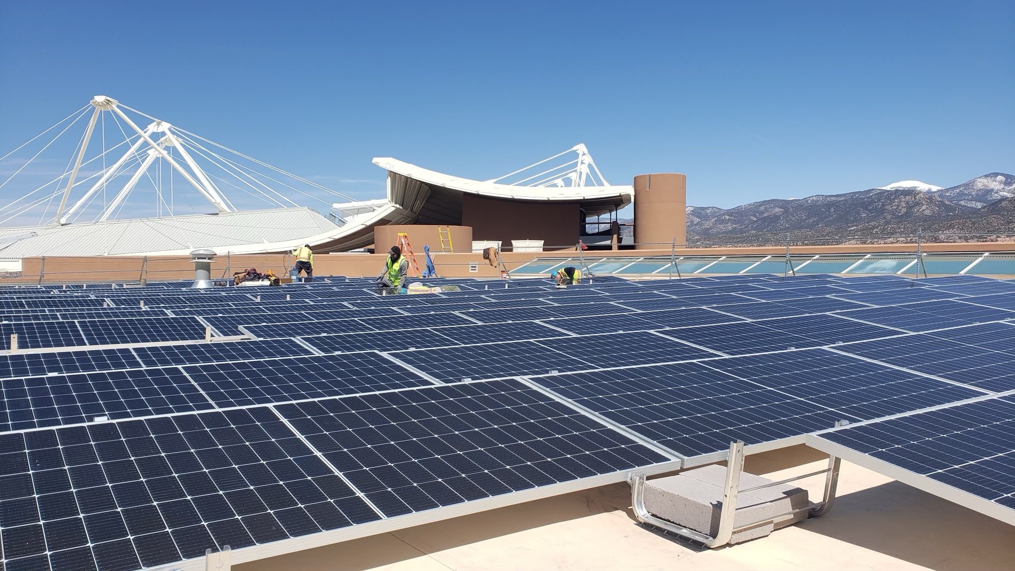Santa Fe Opera will run on solar