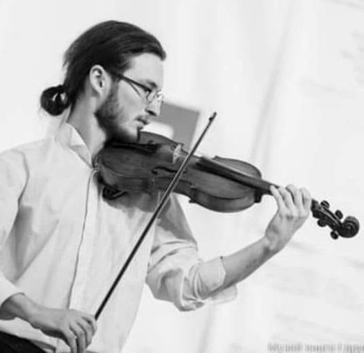 A Kyiv academy violinist falls in battle