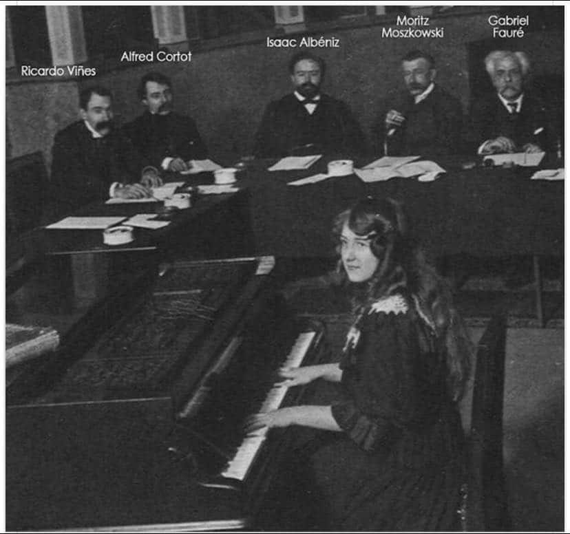Martha Argerich plays for historic piano jury