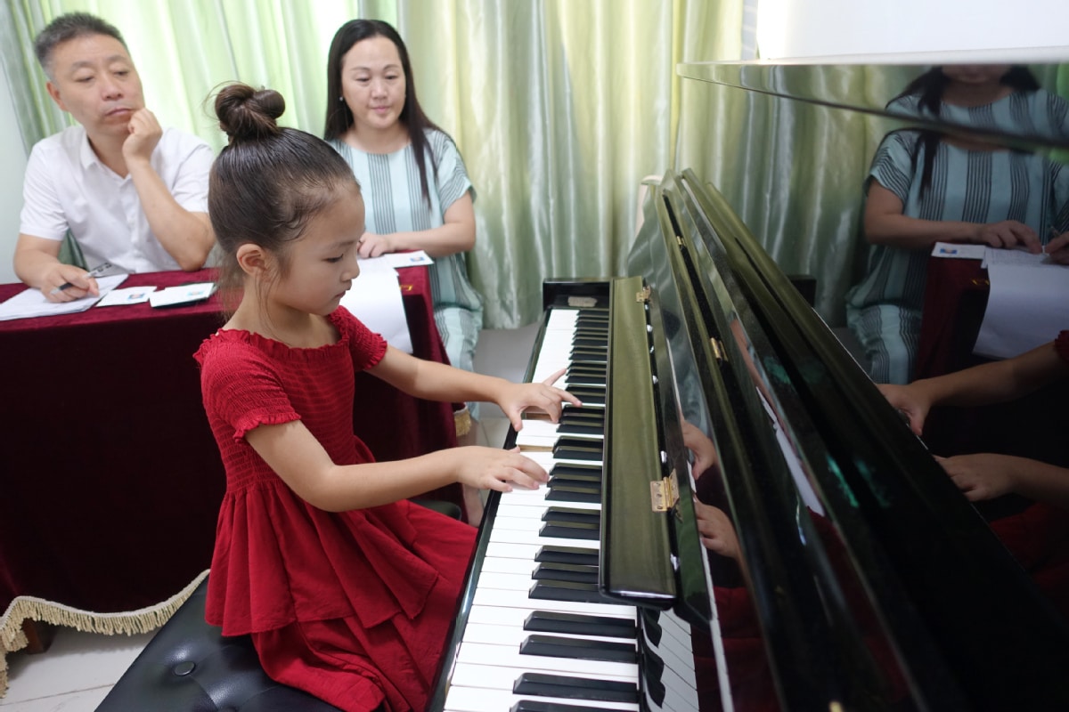 What kind of parents make their kids play piano?