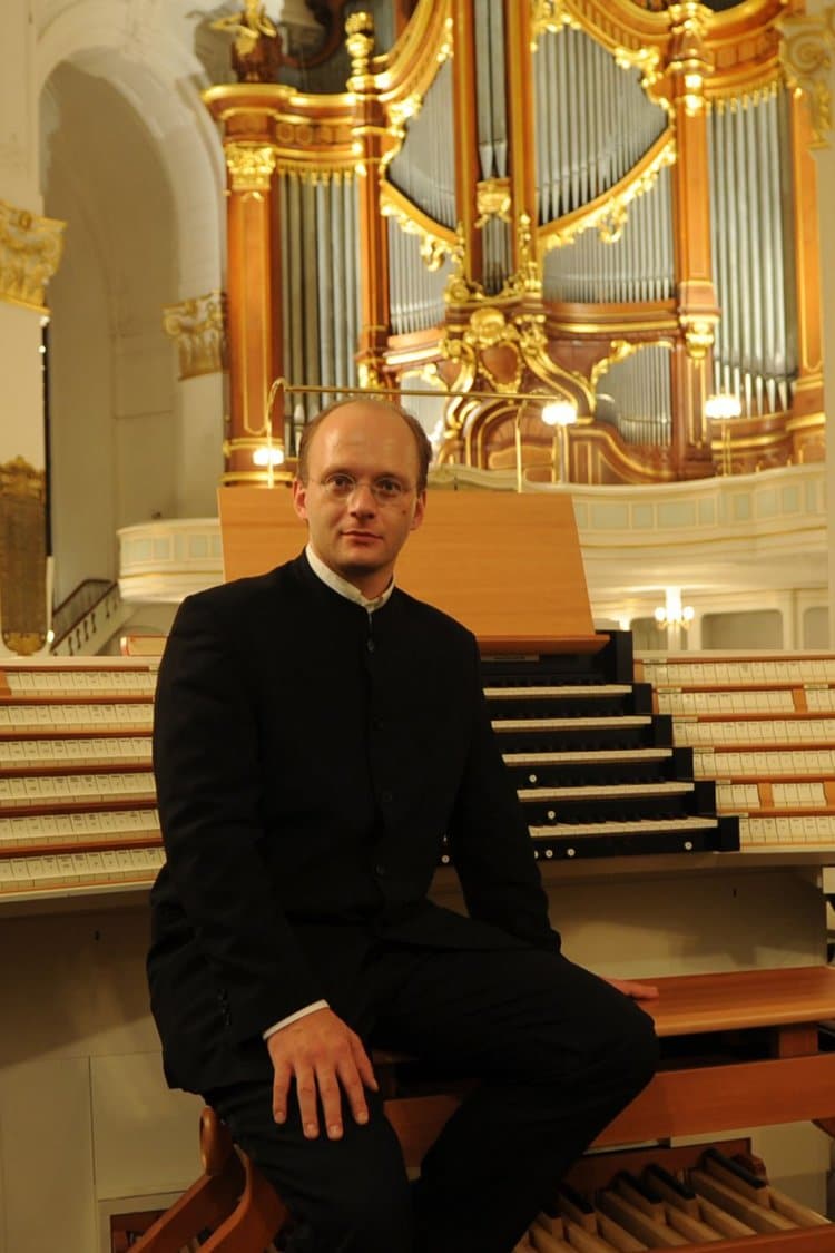 All the Bruckner symphonies… on an organ