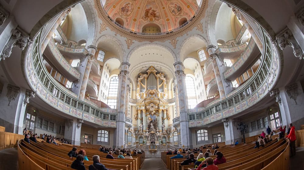 Dresden has new organist, 27
