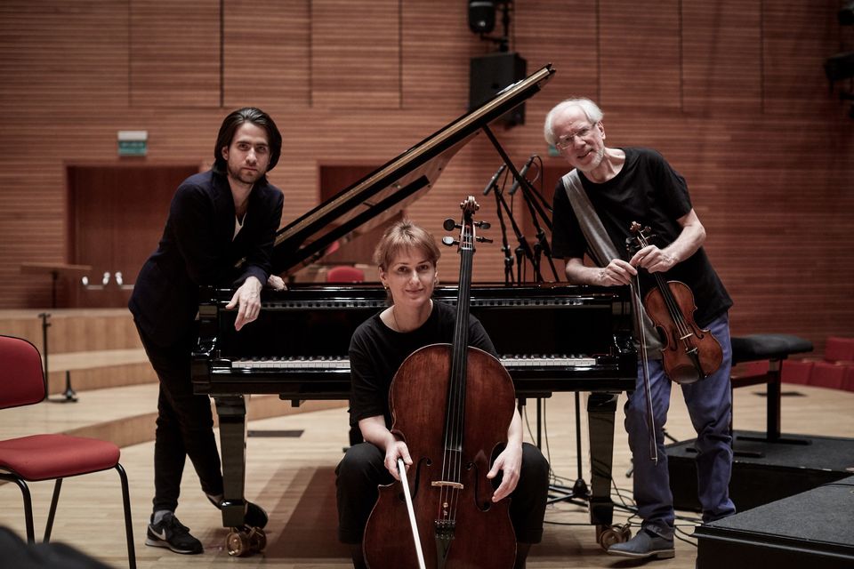 Exclusive: Gidon Kremer’s trio is dumped by airline