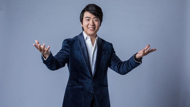 Win!…. a handshake from Lang Lang