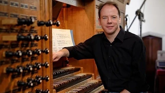 Eton organist banned after ‘gay little boys’ search