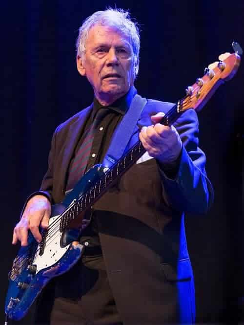 Bowie’s bassist dies, 86