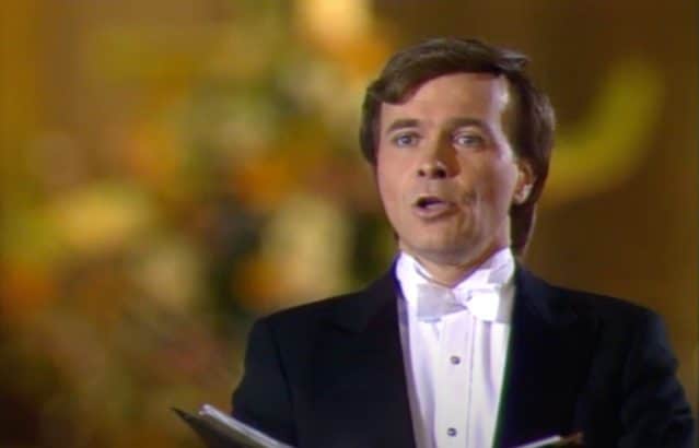 An American tenor in Paris dies, aged 77