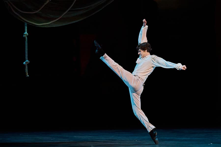 Russian ballet star, 39, ‘died in balcony fall’