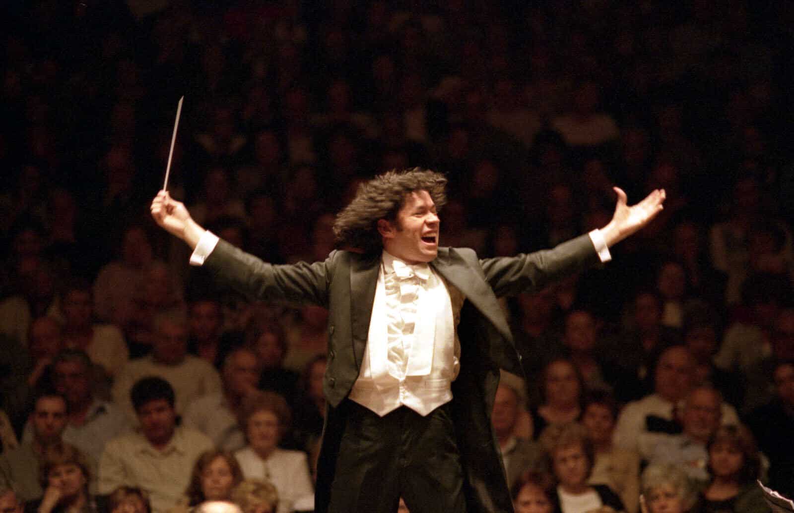 Just in: Dudamel’s agent relinquishes all other artists