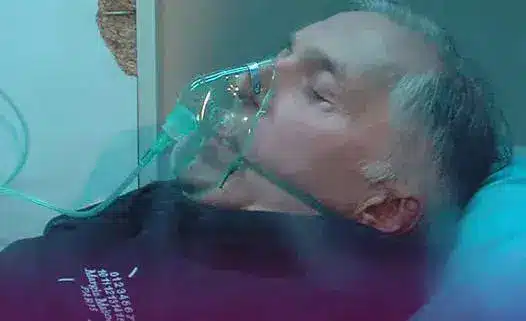 Great bass singer is condemned to linger in jail