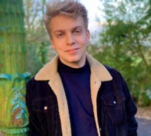 Alastair Macaulay keeps going out over festive week