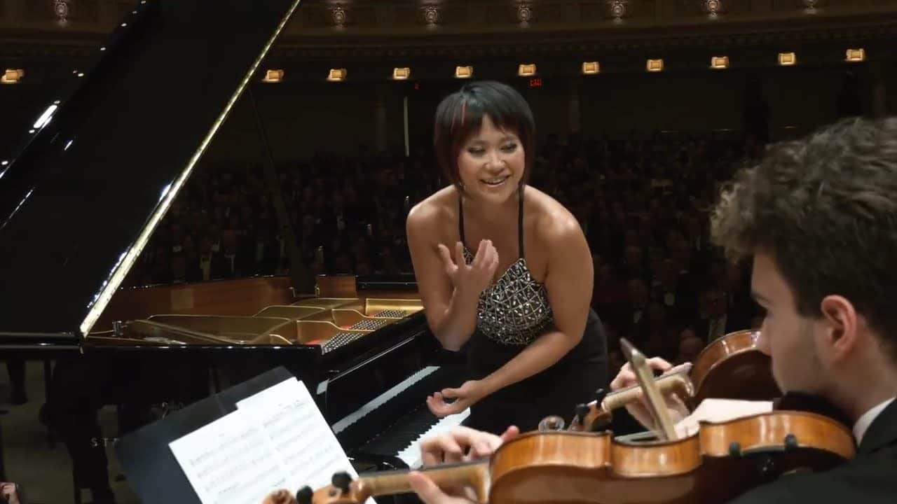 New online: Yuja conducts Tchaikovsky concerto from the keyboard