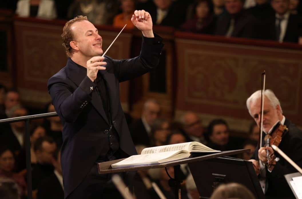 vienna philharmonic new year's concert dress code Salute to Vienna