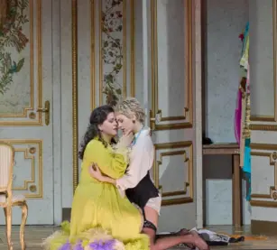 Vienna’s Figaro is saved by taxi dashes