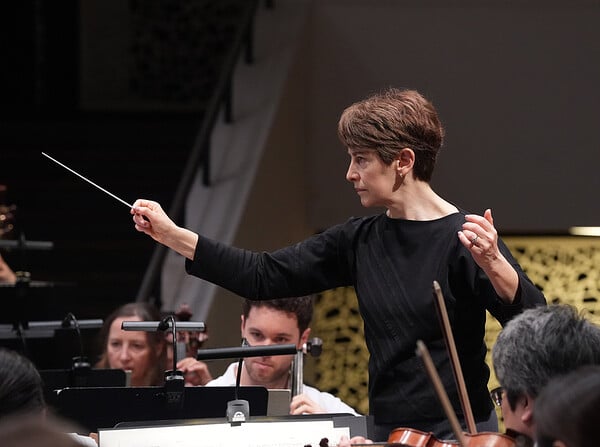 Wisconsin picks an American music director