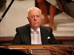 A piano genius sorely missed