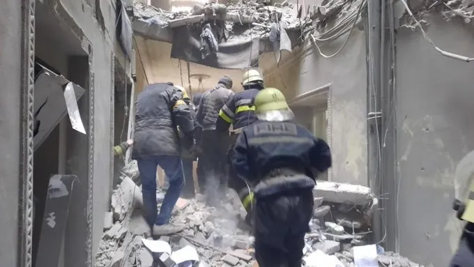 Should we be punishing those Russians who stay silent?